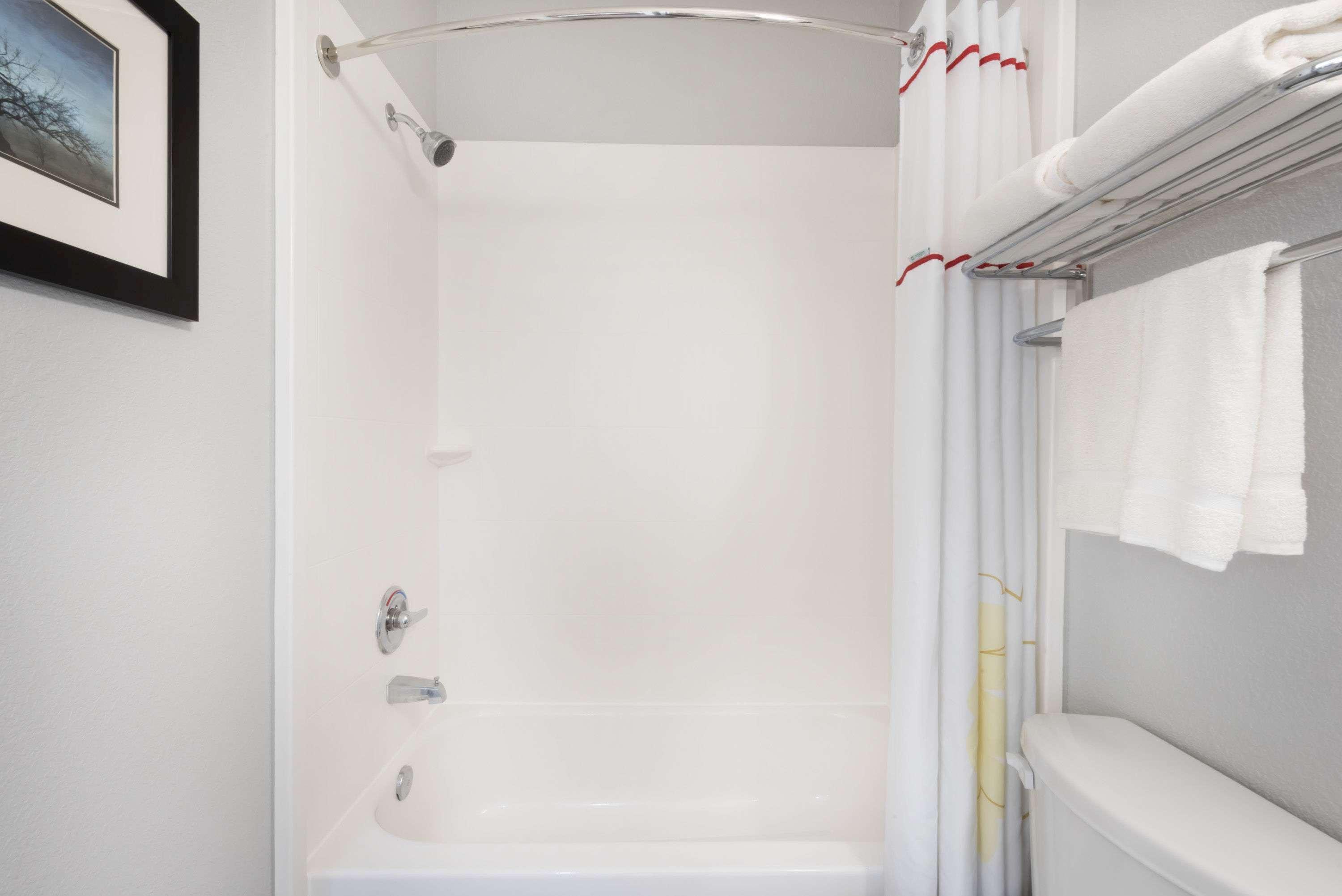 Hawthorn Extended Stay By Wyndham Midland Exteriér fotografie